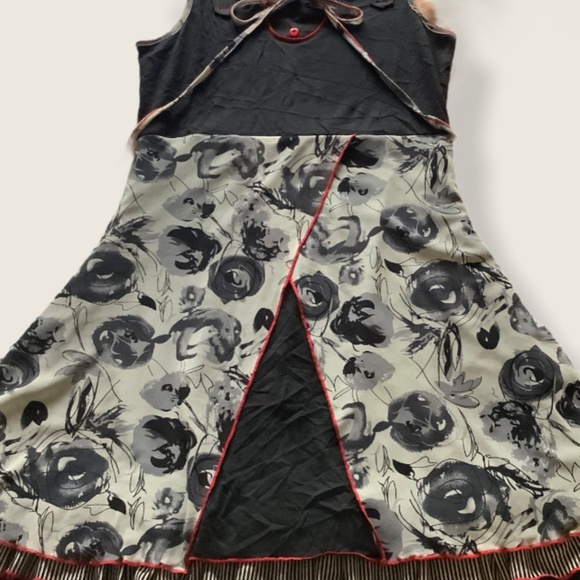 Lavena sleeveless dress - Picture 3 of 10